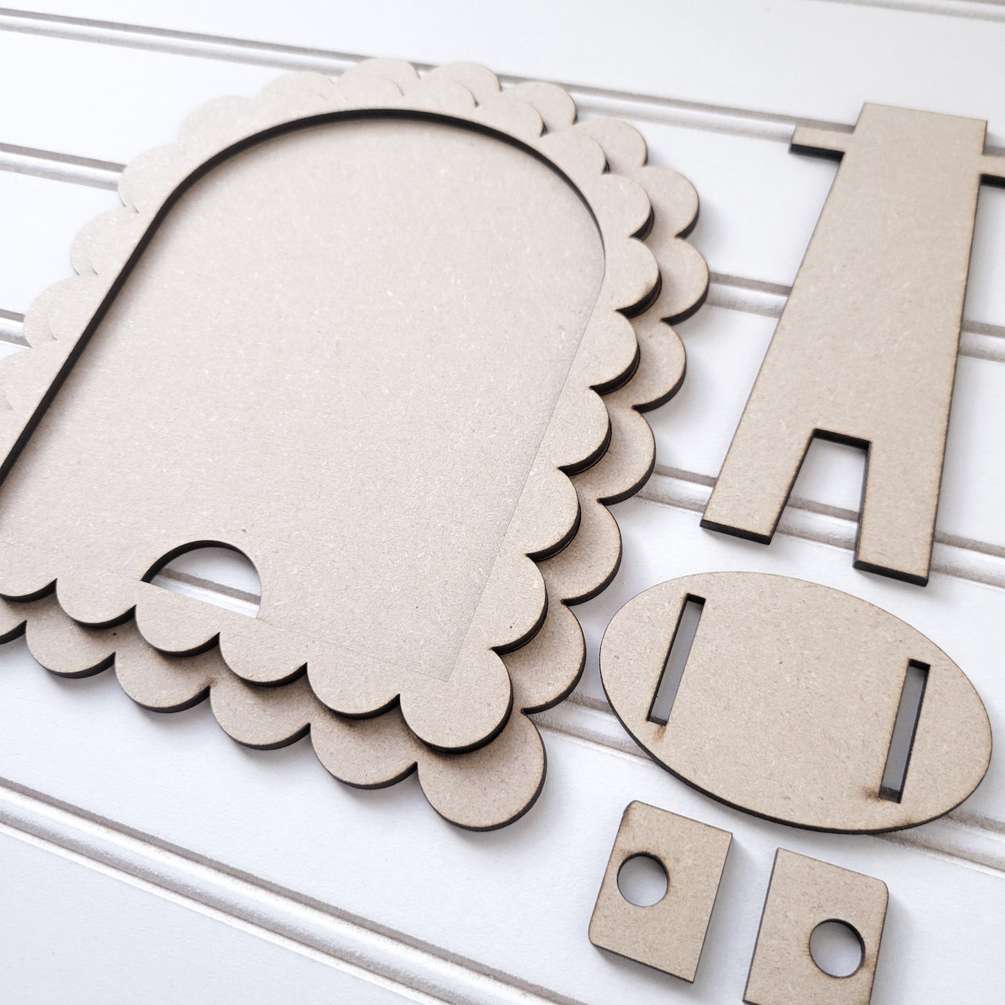 Double Scalloped Edge Arched Interchangeable DIY Frame – Tiered Tray or Shelf Decor