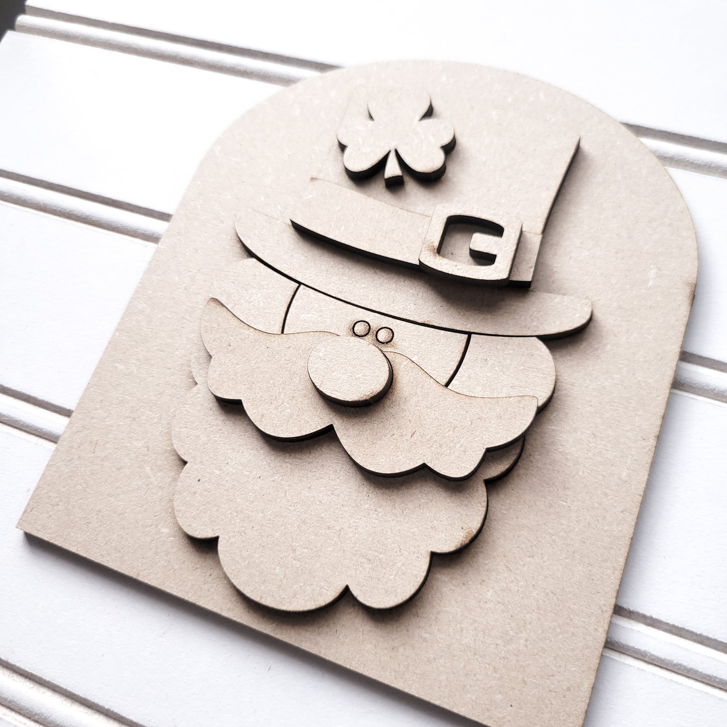 March V2 Seasonal Interchangeable Insert – Fits DIY Arched Frame Kits