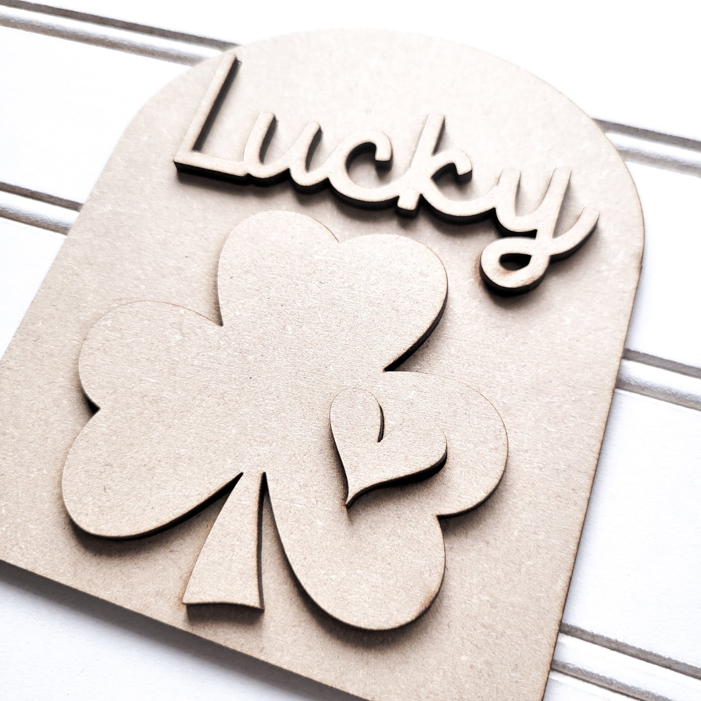 March V1 Seasonal Interchangeable Insert – Fits DIY Arched Frame Kits