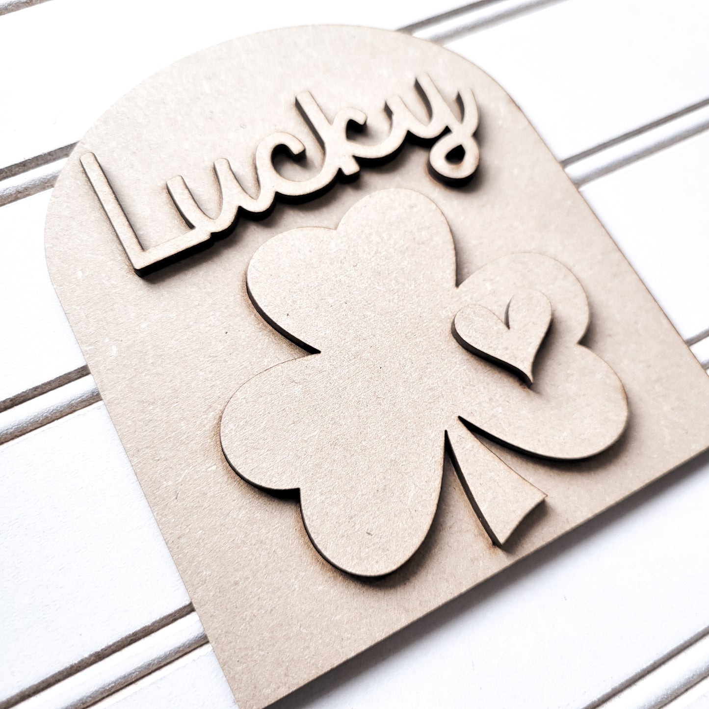 March V1 Seasonal Interchangeable Insert – Fits DIY Arched Frame Kits
