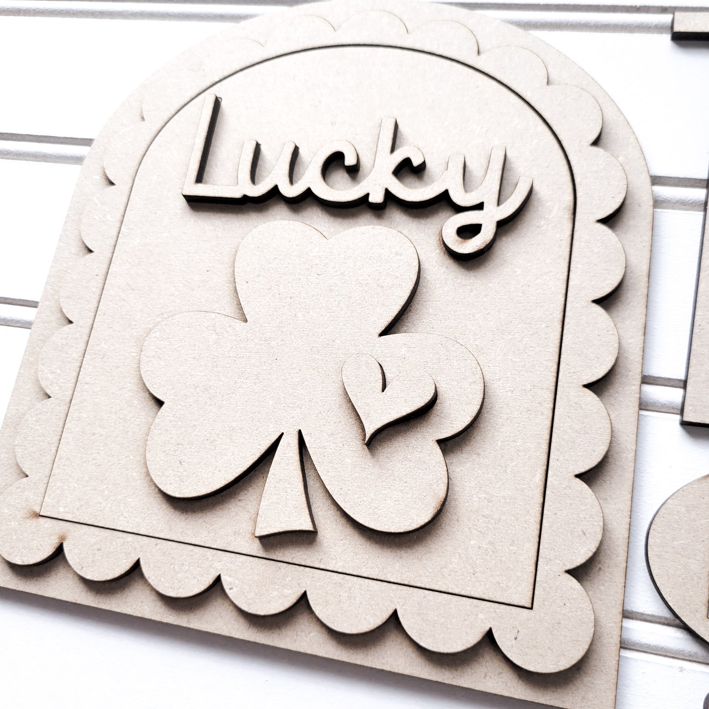 March V1 Seasonal Interchangeable Insert – Fits DIY Arched Frame Kits