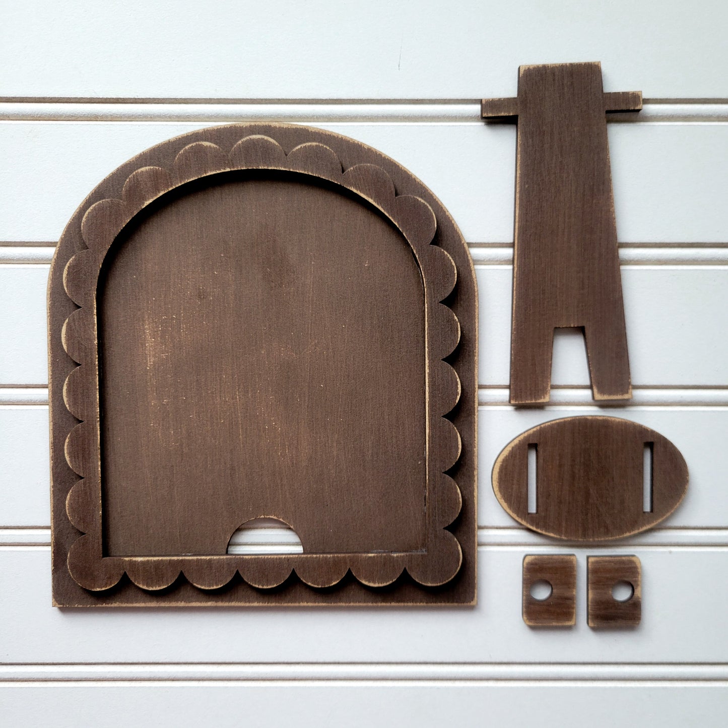 Scalloped Edge Arched Interchangeable DIY Frame – Tiered Tray or Shelf Decor
