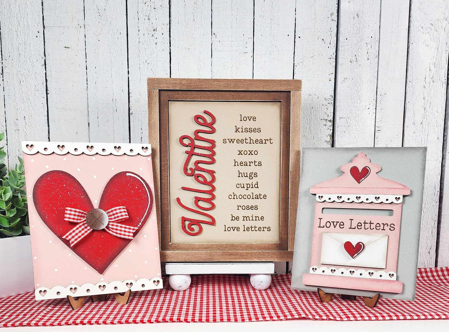 Valentine Sign Trio January 2025