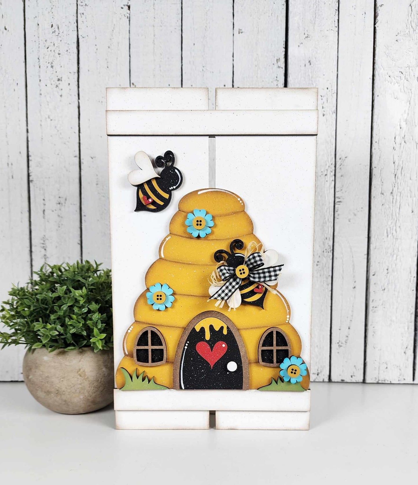 Beehive Pallet Sign April 2025