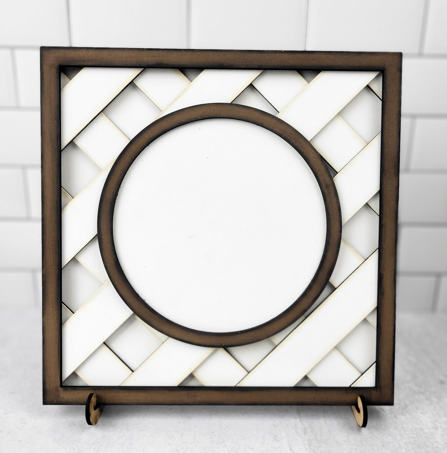 Lattice Back Interchangeable Sign DIY Kit Compatible with 6" Round Inserts