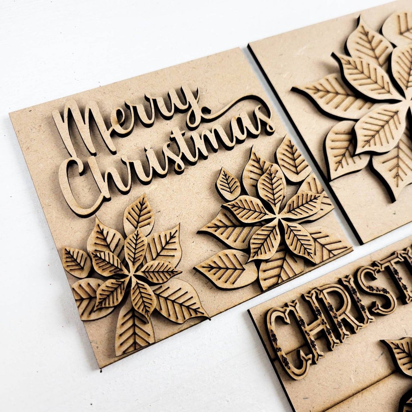 Christmas Market Poinsettia Square Tiles